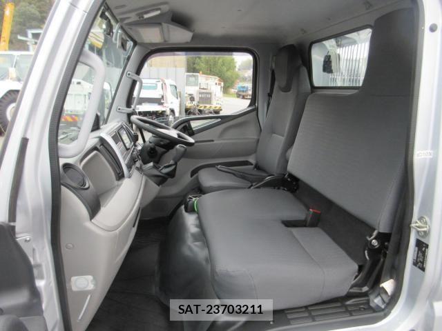 Mitsubishi CANTER 2023-03 5860957-15
