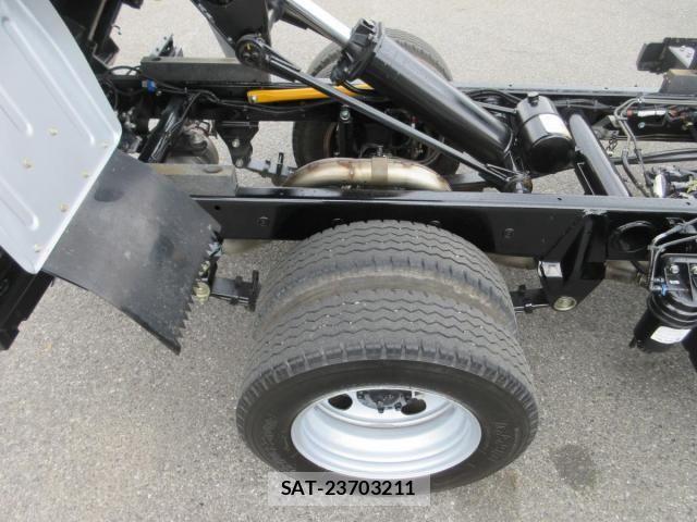Mitsubishi CANTER 2023-03 5860957-22