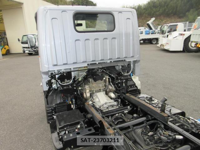 Mitsubishi CANTER 2023-03 5860957-26