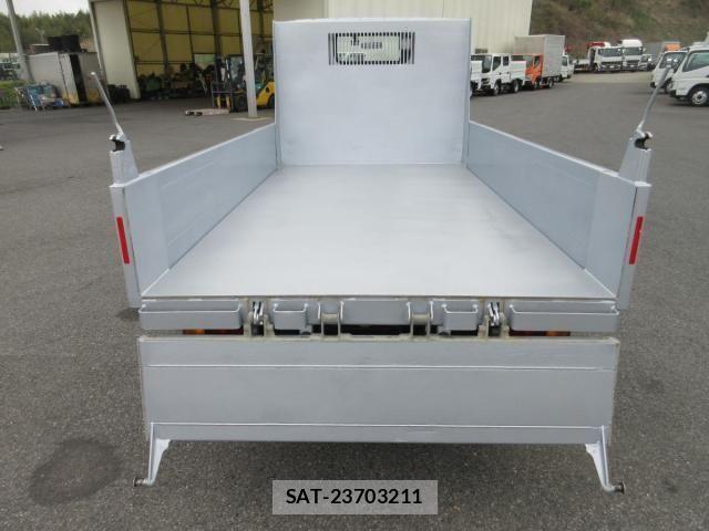 Mitsubishi CANTER 2023-03 5860957-27