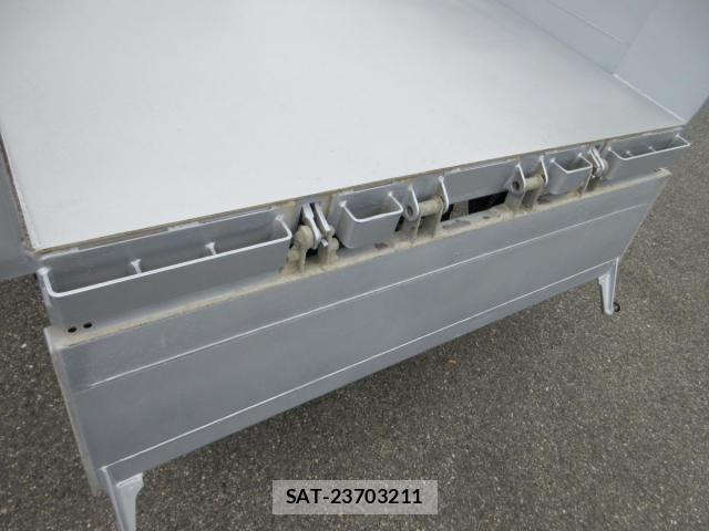 Mitsubishi CANTER 2023-03 5860957-28