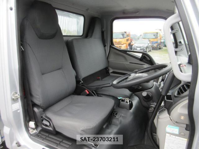 Mitsubishi CANTER 2023-03 5860957-6