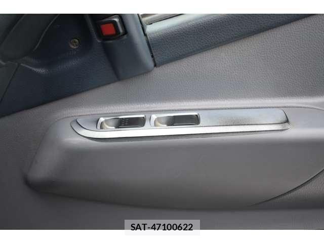 Mitsubishi CANTER 2013-11 5861069-9