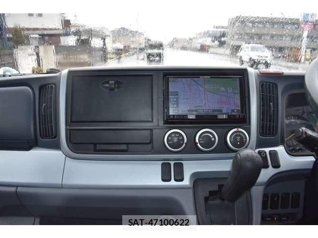 Mitsubishi CANTER 2013-11 5861069-24