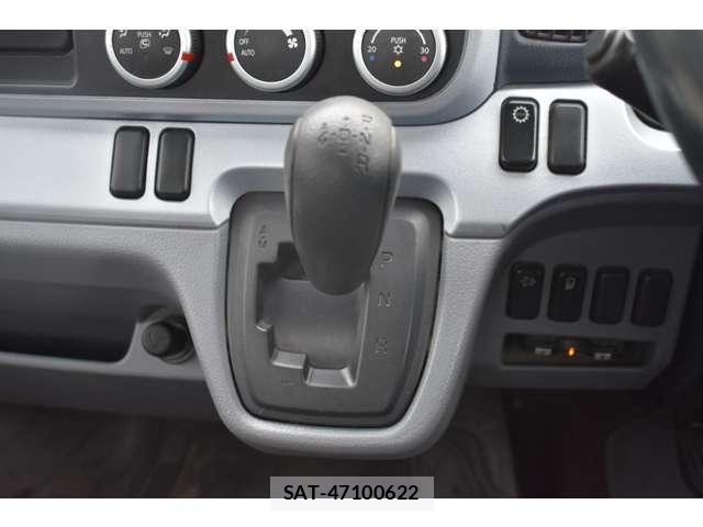Mitsubishi CANTER 2013-11 5861069-2