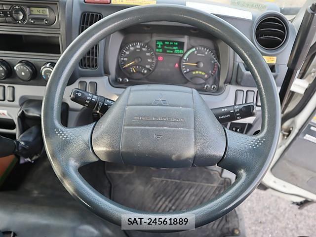 Mitsubishi CANTER 2015-06 5860987-3