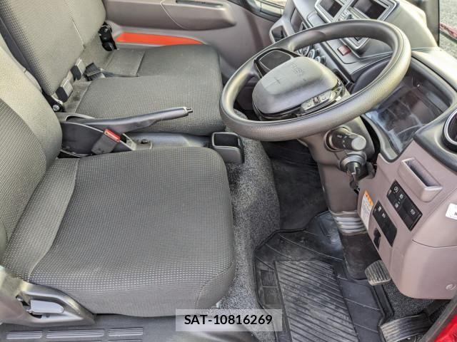Mitsubishi CANTER 2024-07 5860952-17