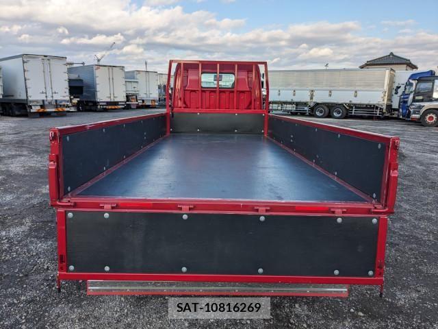 Mitsubishi CANTER 2024-07 5860952-7
