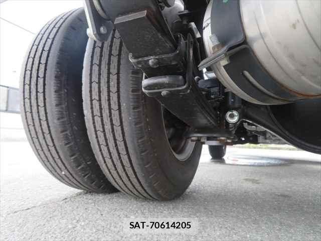Mitsubishi CANTER 2024-11 5860932-16
