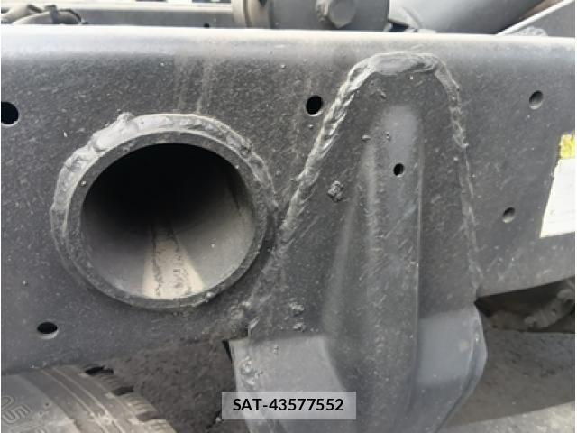 Mitsubishi CANTER 2013-11 5861058-9