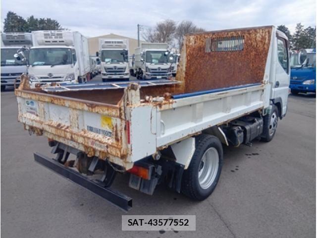 Mitsubishi CANTER 2013-11 5861058-2