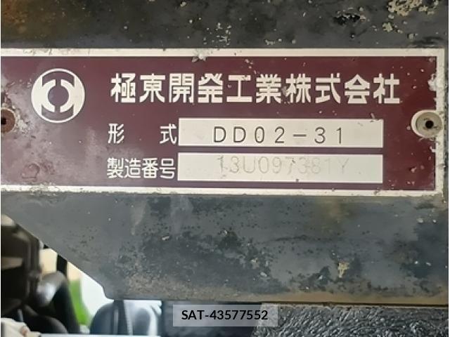 Mitsubishi CANTER 2013-11 5861058-5