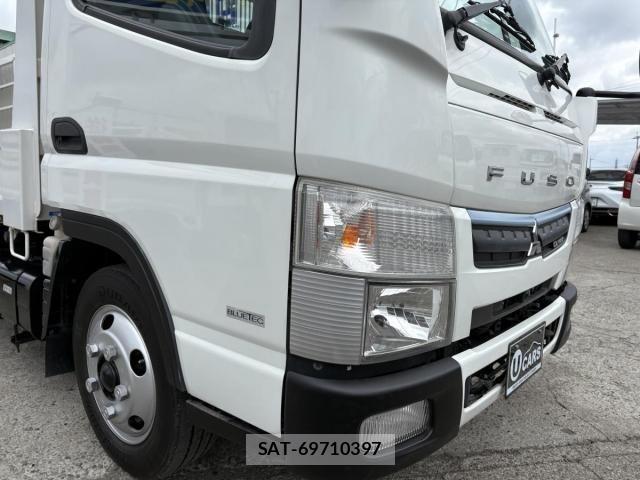 Mitsubishi CANTER 2016-08 5861007-13