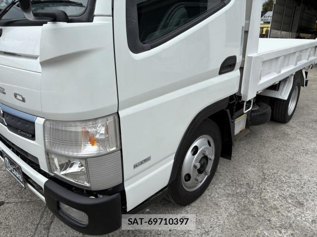 Mitsubishi CANTER 2016-08 5861007-19