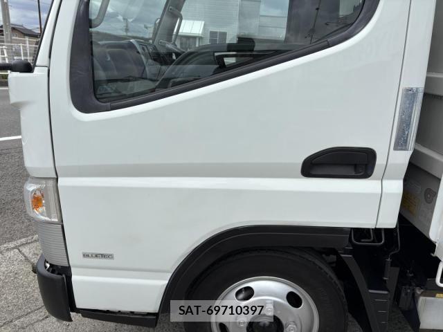 Mitsubishi CANTER 2016-08 5861007-21