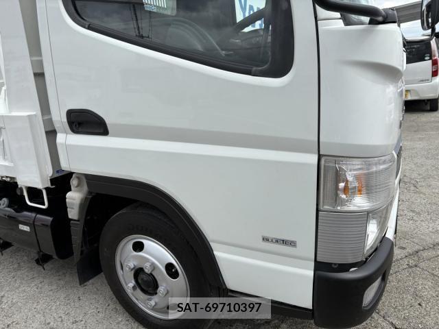 Mitsubishi CANTER 2016-08 5861007-25