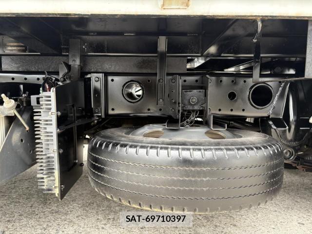 Mitsubishi CANTER 2016-08 5861007-28