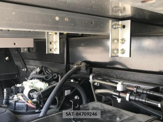 Mitsubishi CANTER 2024-11 5861126-11