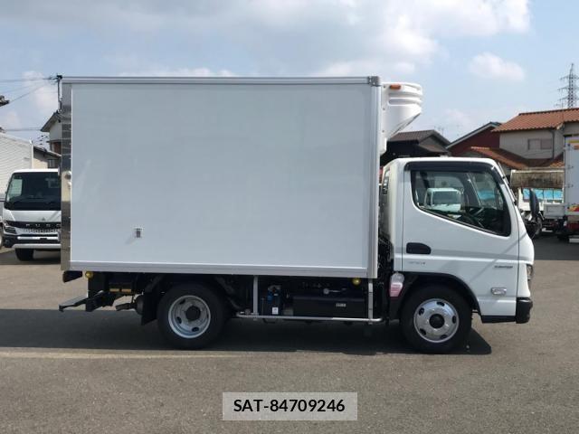 Mitsubishi CANTER 2024-11 5861126-5