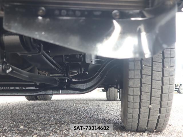 Mitsubishi CANTER 2018-12 5861001-24