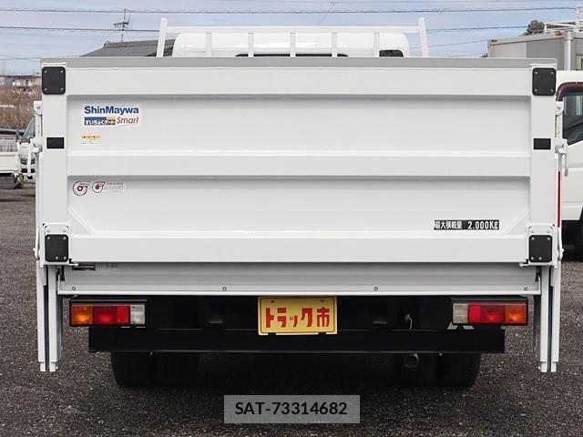 Mitsubishi CANTER 2018-12 5861001-5