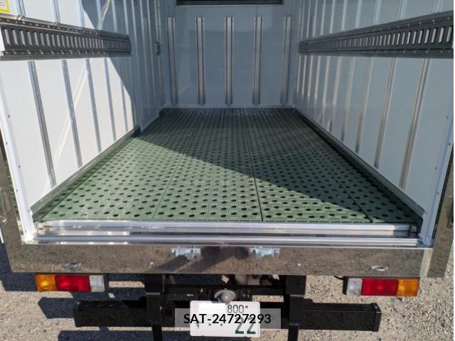 Mitsubishi CANTER 2025-06 5860930-13