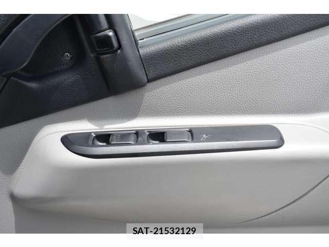 Mitsubishi CANTER 2019-04 5861046-13