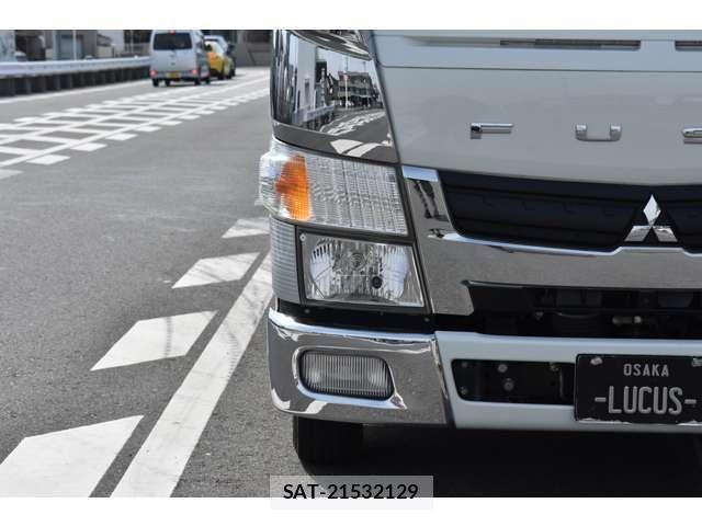 Mitsubishi CANTER 2019-04 5861046-16
