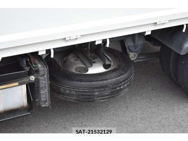 Mitsubishi CANTER 2019-04 5861046-22