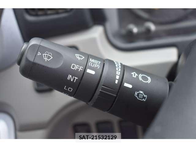 Mitsubishi CANTER 2019-04 5861046-29