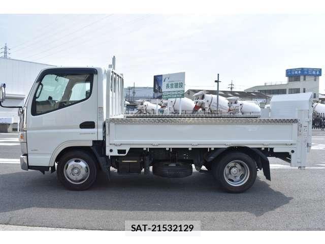 Mitsubishi CANTER 2019-04 5861046-7