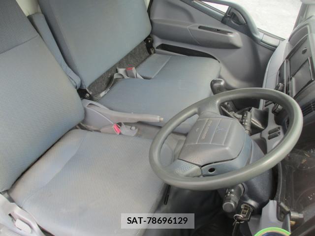 Mitsubishi CANTER 2015-08 5861023-27