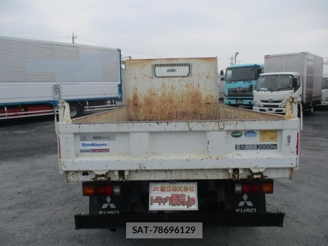 Mitsubishi CANTER 2015-08 5861023-8