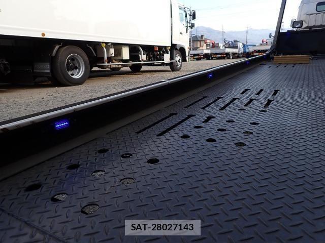 Mitsubishi CANTER 2019-07 5860936-9