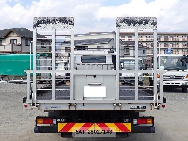 Mitsubishi CANTER 2019-07 5860936-5