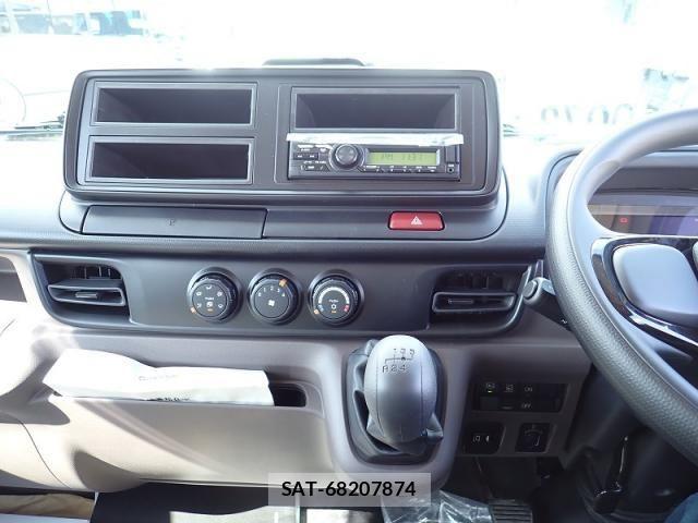 Mitsubishi CANTER 2024-11 5860934-12