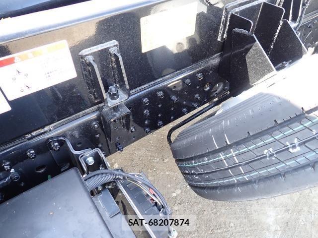 Mitsubishi CANTER 2024-11 5860934-20
