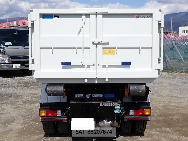 Mitsubishi CANTER 2024-11 5860934-5