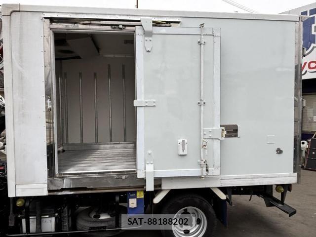 Mitsubishi CANTER 2018-11 5861033-12