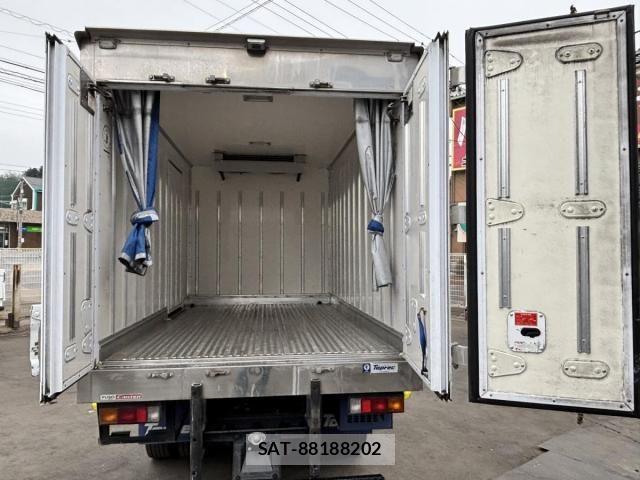 Mitsubishi CANTER 2018-11 5861033-13