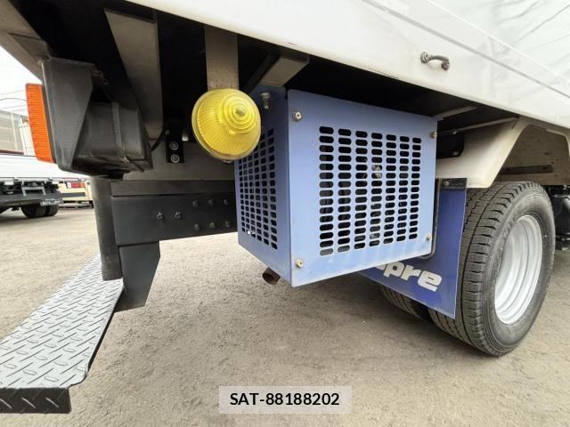 Mitsubishi CANTER 2018-11 5861033-21