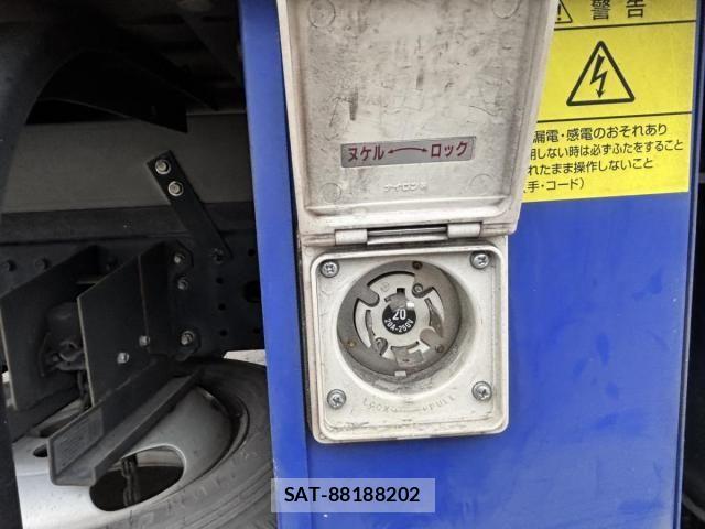 Mitsubishi CANTER 2018-11 5861033-23