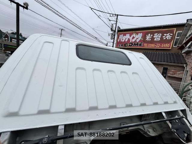 Mitsubishi CANTER 2018-11 5861033-24