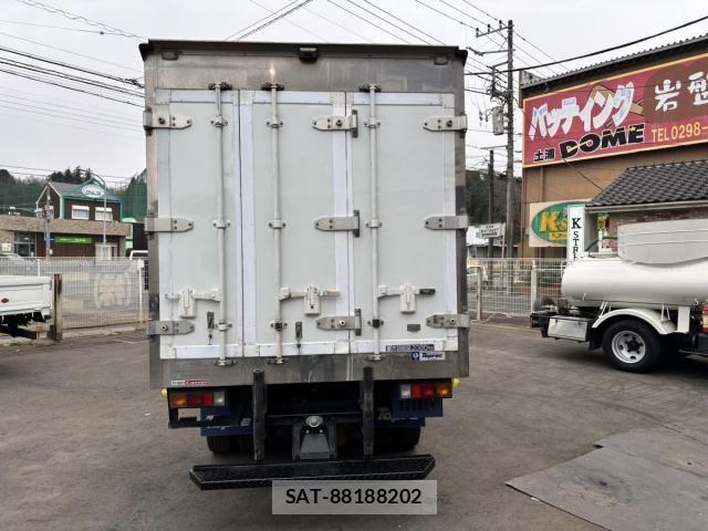 Mitsubishi CANTER 2018-11 5861033-5
