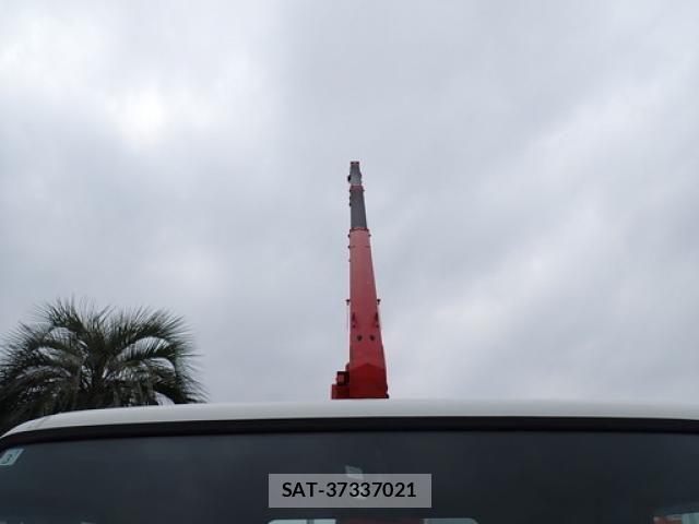 Mitsubishi CANTER 2020-03 5860945-9