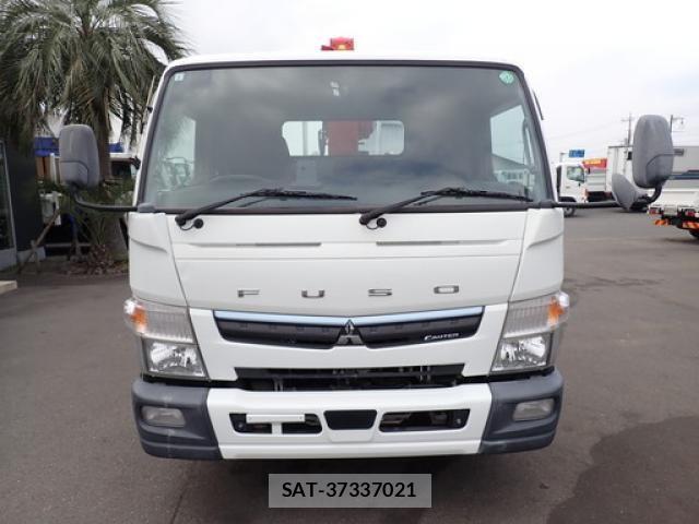 Mitsubishi CANTER 2020-03 5860945-1