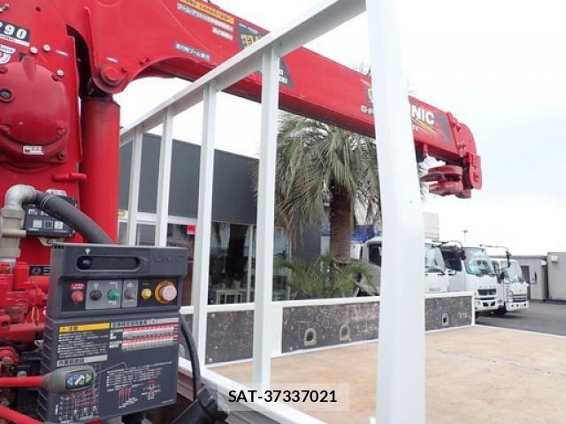Mitsubishi CANTER 2020-03 5860945-19