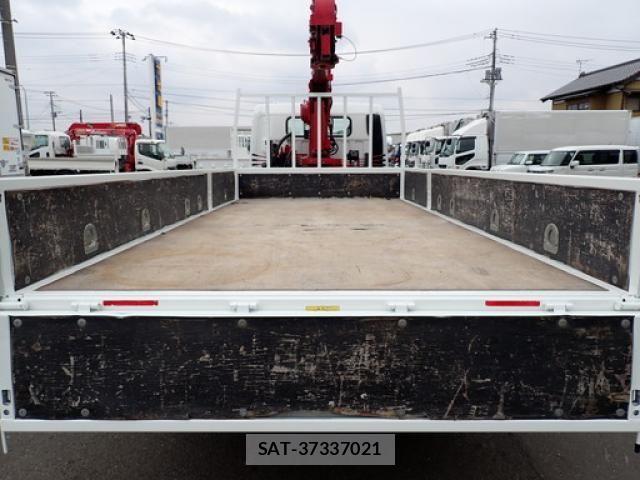 Mitsubishi CANTER 2020-03 5860945-23