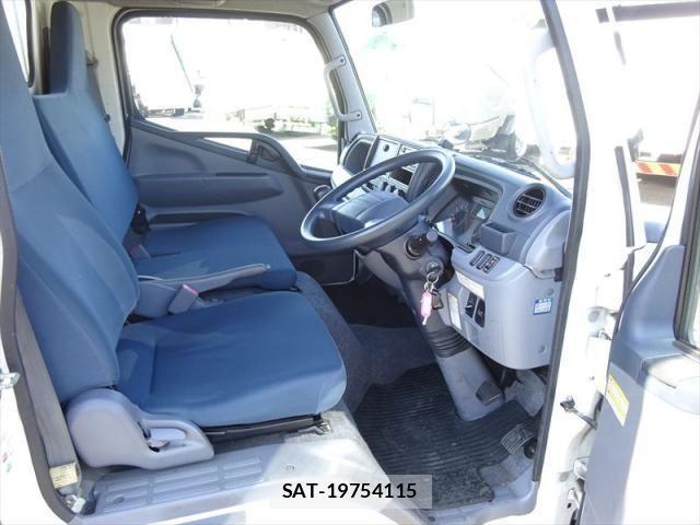 Mitsubishi CANTER 2013-07 5861031-17