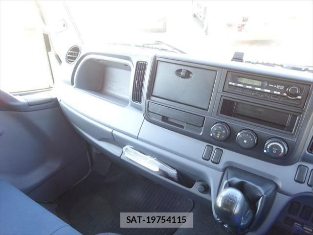 Mitsubishi CANTER 2013-07 5861031-19